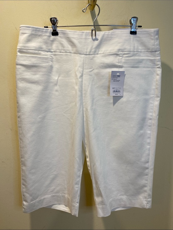 croft & barrow Pants - Croft & Barrow The Effortless Stretch White Stretch Bermuda Shorts Sz 12